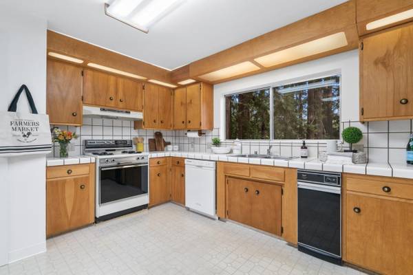 1BR/1BA Single Family House on Aurora Rd · Soquel photo 5