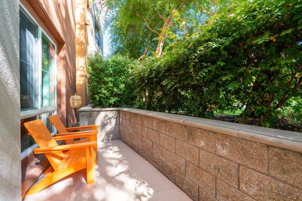 Apartments on El Camino Real · Santa Clara photo 4