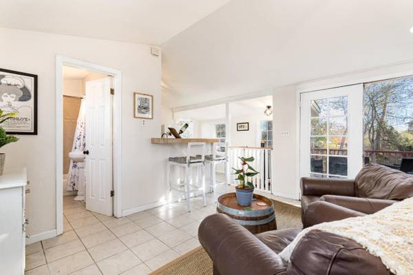 1BR/1BA Single Family House on Wharf Rd · Capitola photo 2