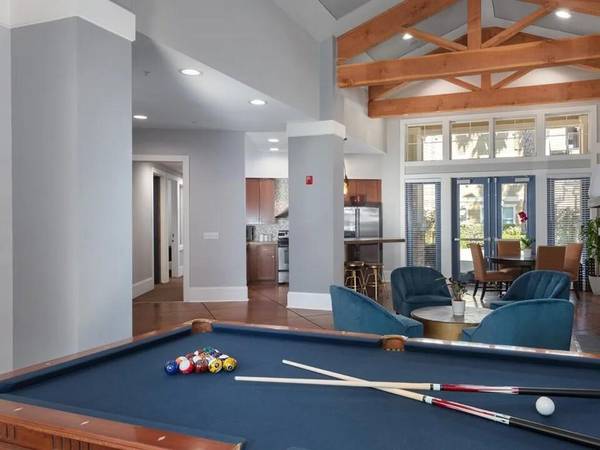 Apartments on Harbison Drive · Vacaville photo 4