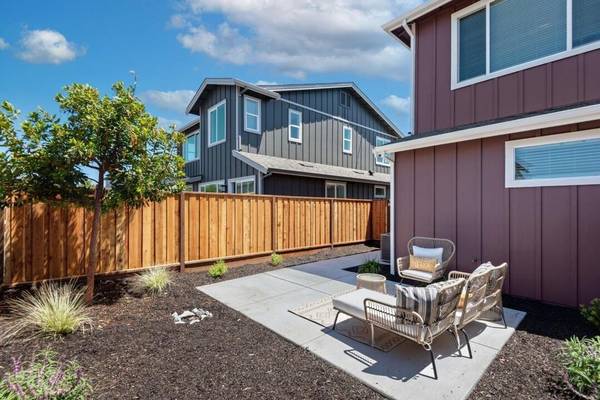 Houses on Burbank Ave · Santa Rosa photo 4