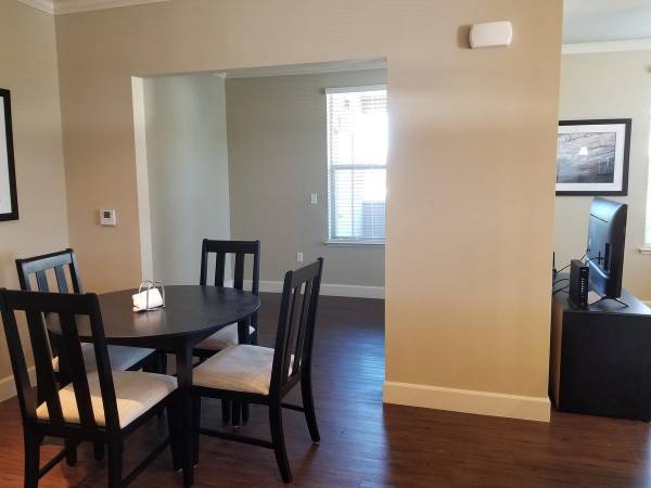 Apartments on Dowdell Avenue · Rohnert Park photo 3