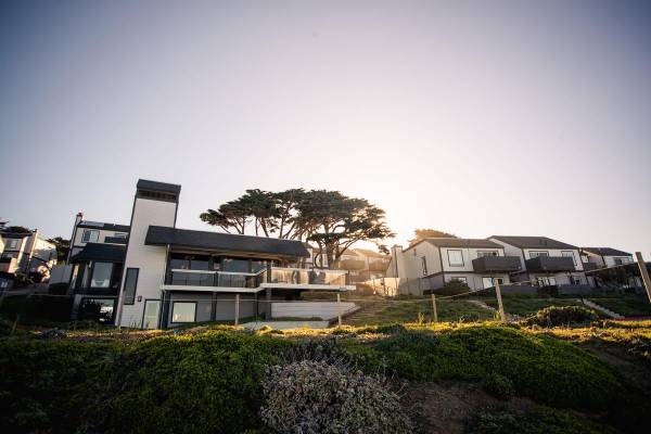 Apartments on Esplanade Ave · Daly City