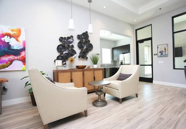 Apartments on Business Center Dr. · Fairfield photo 4
