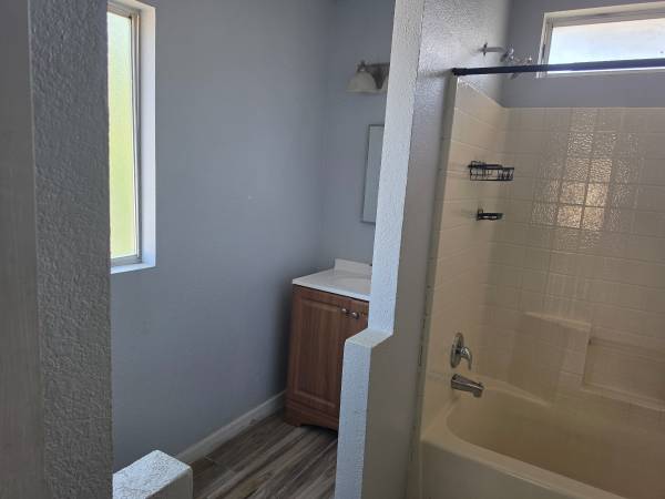 0BR/1BA In Law Adu · Concord photo 5