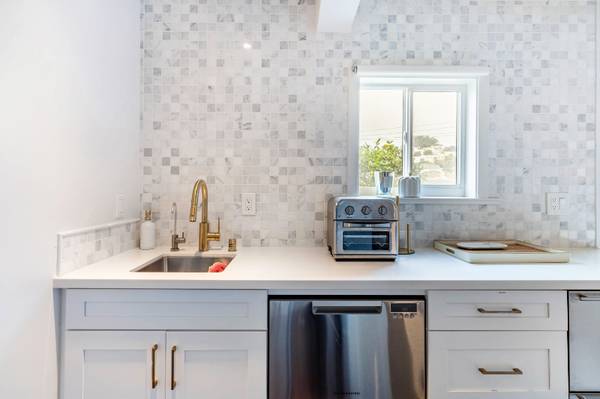0BR/1BA Condo on Alemany Blvd · San Francisco photo 5