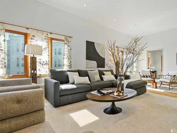 1BR/1BA Single Family House · San Francisco photo 4