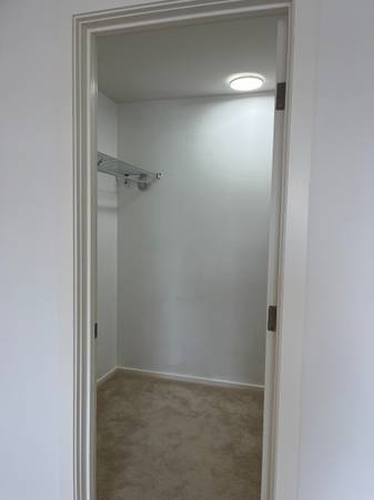 1BR/1BA Apartment · San Francisco photo 4
