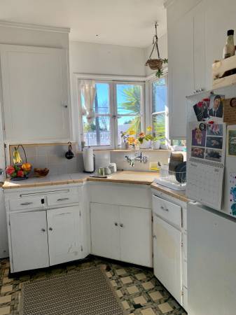 1BR/1BA Apartment · Oakland photo 5