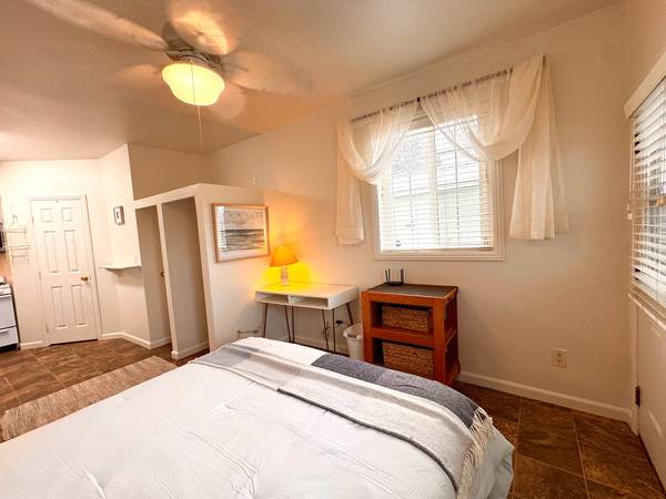 0BR/1BA In Law Adu on Pacheco Pass Hwy · Hollister photo 3