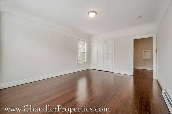 0BR/1BA Apartment on California St · San Francisco photo 3