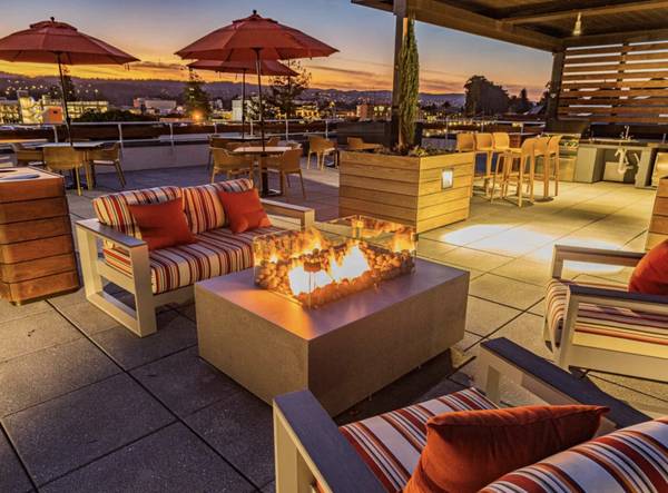 Apartments on Bayswater Ave · San Mateo