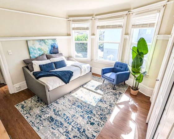 1BR/1BA Apartment on Haight St · San Francisco photo 2