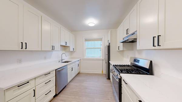 2BR/1BA Apartment on Mason · San Francisco photo 2