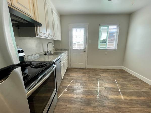 Apartments on Stanton · Hayward photo 4