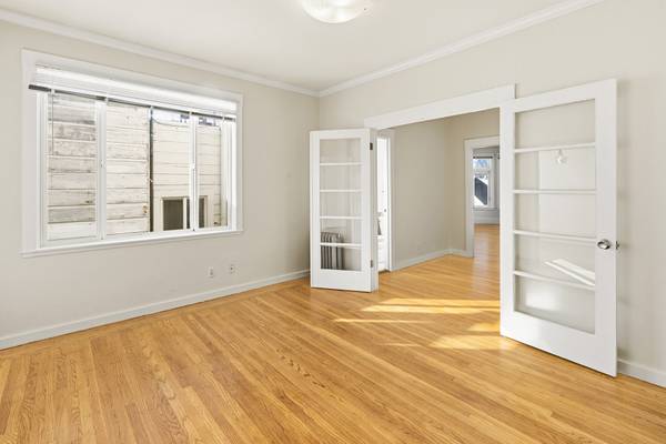 2BR/1BA Apartment on Hayes Street · San Francisco photo 3
