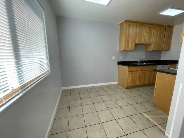 1115 Virginia Lane, Concord (Apartment) photo 5