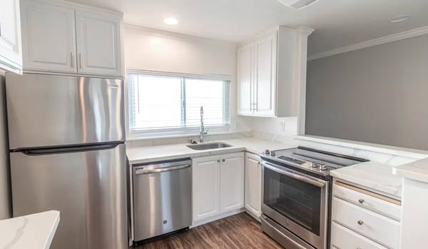1BR/1BA Apartment on Trinity Ave · Walnut Creek photo 3
