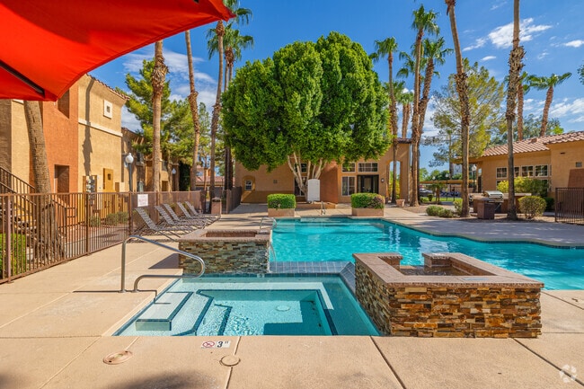 Desert Harbor Apartment Homes photo 4