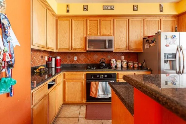 4 Bedroom Townhome in Dublin photo 3