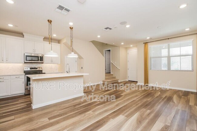4548 S Renaissance Dr Gilbert, AZ 85297 photo 2