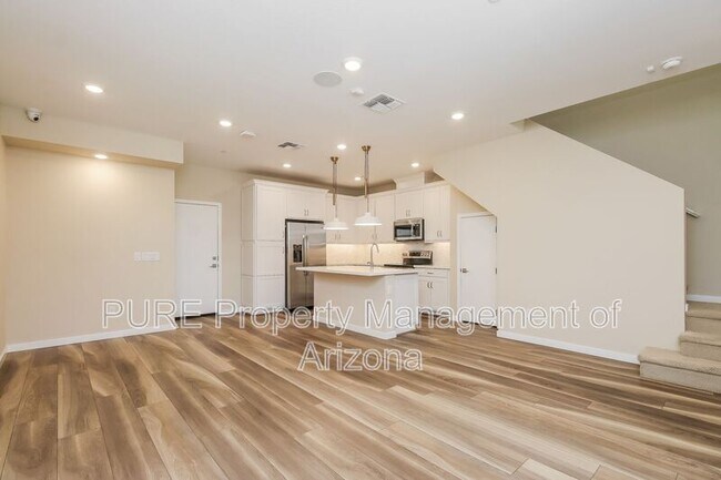 4548 S Renaissance Dr Gilbert, AZ 85297 photo 3