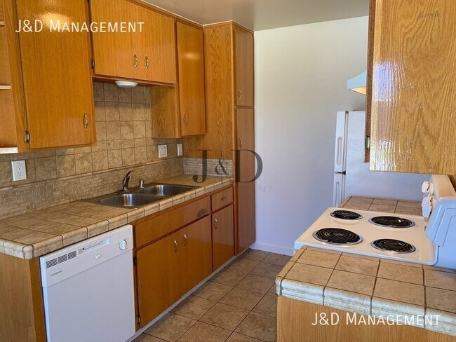 909 S Sunshine Ave El Cajon, CA 92020 photo 5