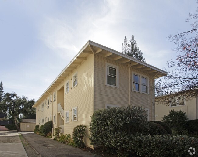 332 Forest Avenue photo 2