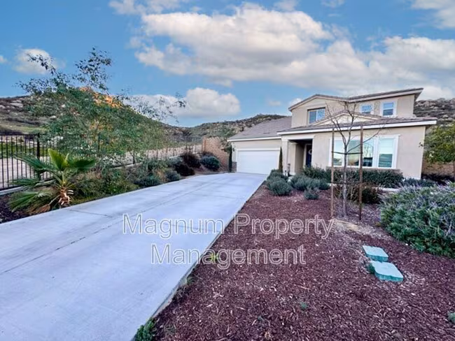 30411 Ridgecrest Rd Winchester, CA 92596 photo 4