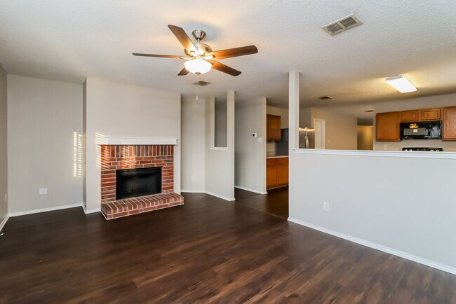 4229 Gray Fox Dr Fort Worth, TX 76123 photo 4