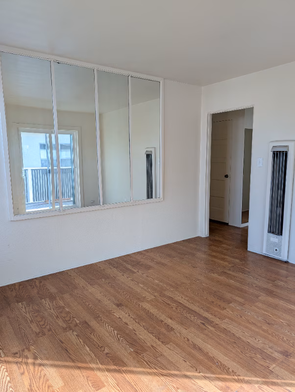 1127 Grand Ave San Diego, CA 92109 photo 2