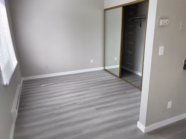 Divine Suites at Downtown Renton photo 5
