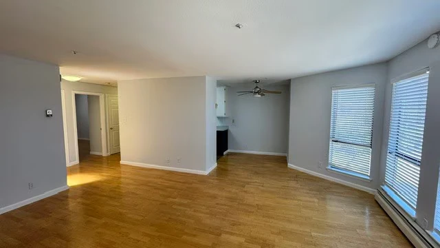 5264 3rd St San Francisco, CA 94124 photo 2