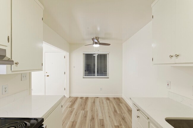 184 Callan Ave photo 4