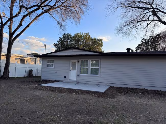 2553 Wicker Ave Dallas, TX 75234 photo 5