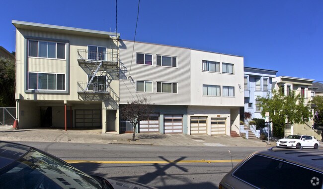 1125 Stanyan Street, San Francisco, CA 94117 photo 2