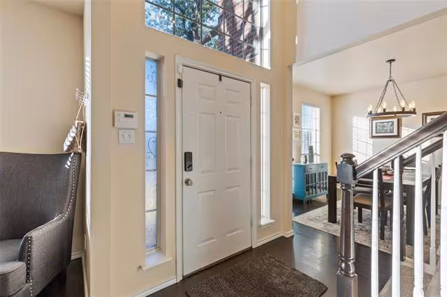 18212 Muir Cir Dallas, TX 75287 photo 4