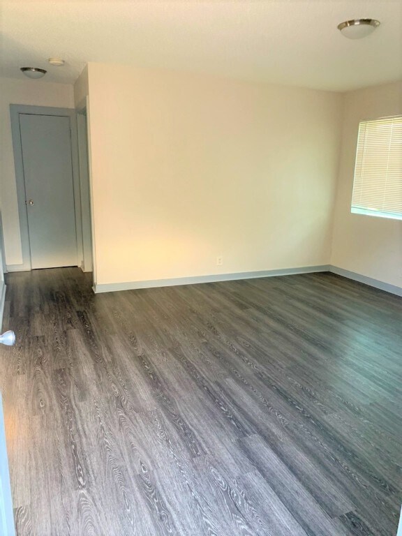 2406 Bucks Run Austin, TX 78744 photo 5
