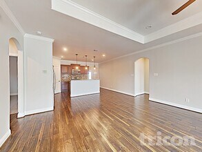 1002 Woodcrest Dr Lancaster, TX 75134 photo 3