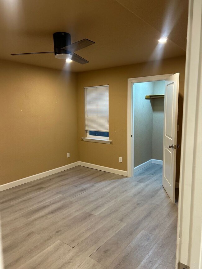 1106 Chester Street, Oakland, CA 94607 photo 4
