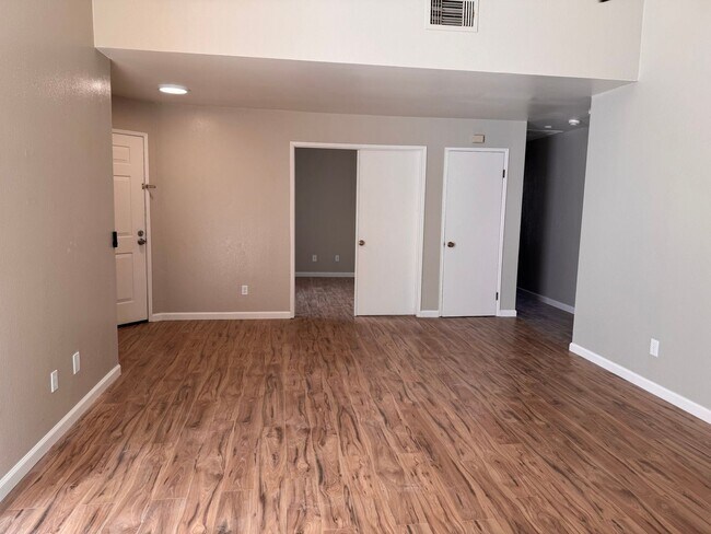3 Bedroom Single Family Home in Hercules photo 5