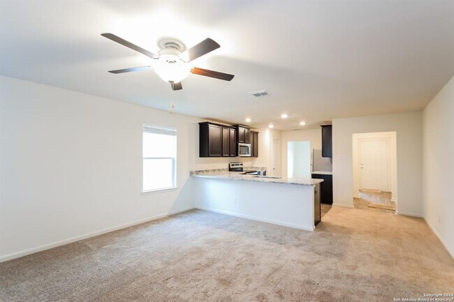 11917 Lake Park San Antonio, TX 78252 photo 3