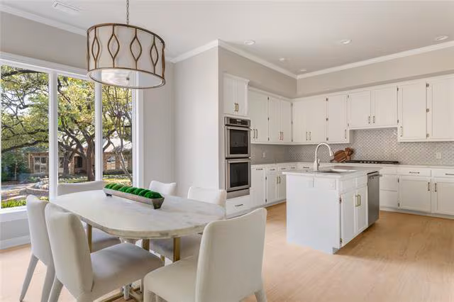 29 Saint Laurent Place, Dallas, TX 75225 photo 3