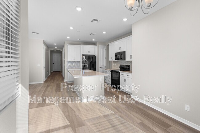 24094 North 162nd Lane, Surprise, AZ 85387 photo 2