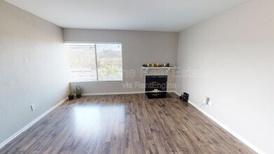 10400 Caminito Cuervo San Diego, CA 92108 photo 5