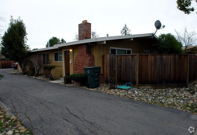 2891 Alma photo 3