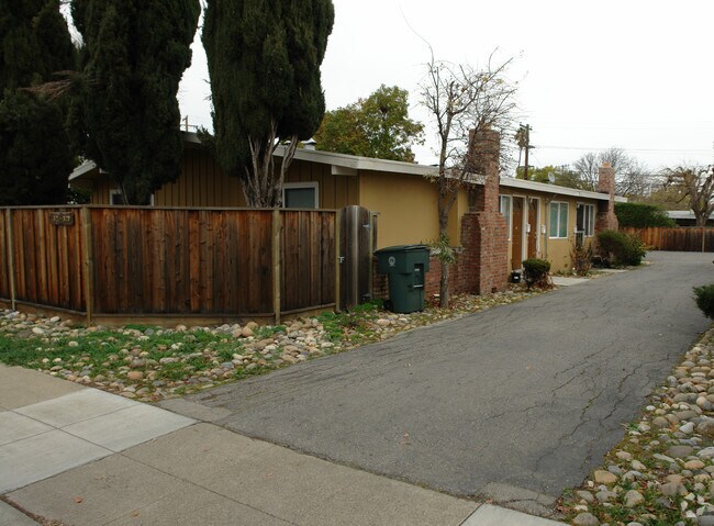2891 Alma photo 5