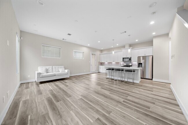 7510 Sandle Street, Houston, TX 77088 photo 4