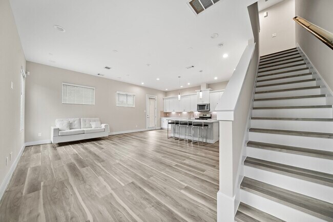 7510 Sandle Street, Houston, TX 77088 photo 3