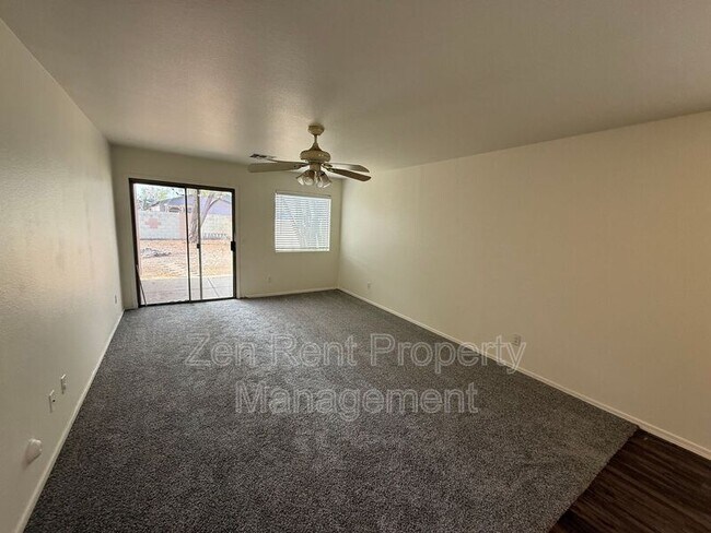 1905 E Silversmith Trail San Tan Valley, AZ 85143 photo 3
